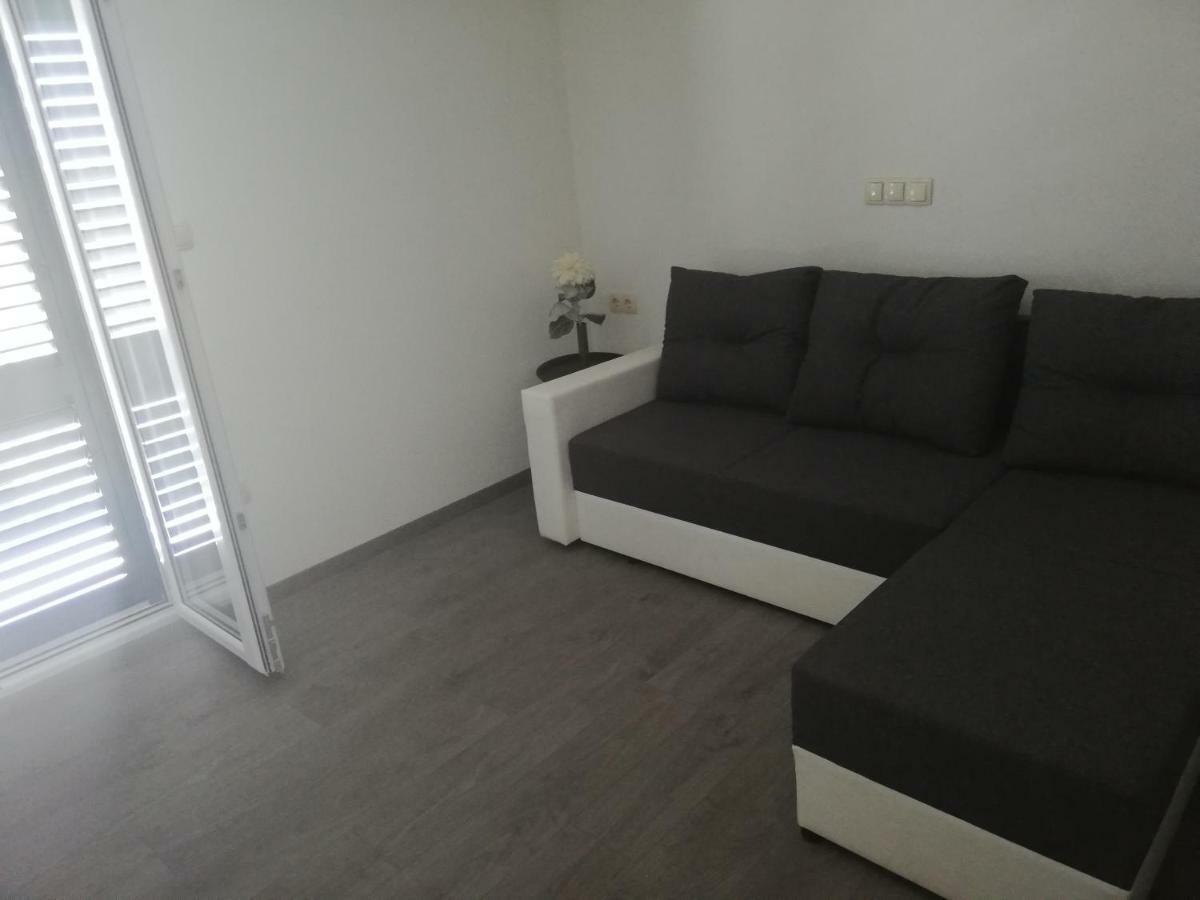 זבלה Apartments And Rooms Batos מראה חיצוני תמונה